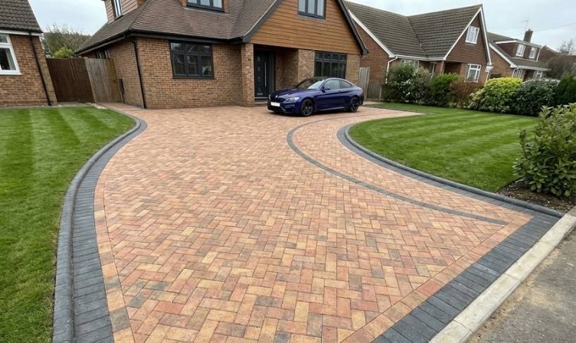 Colours and Textures That Suit Both Modern and Traditional Properties In Meltham