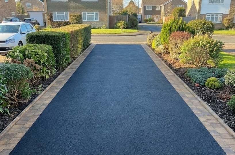 How Tarmac Pathways Compare to Block Paving and Concrete Alternatives