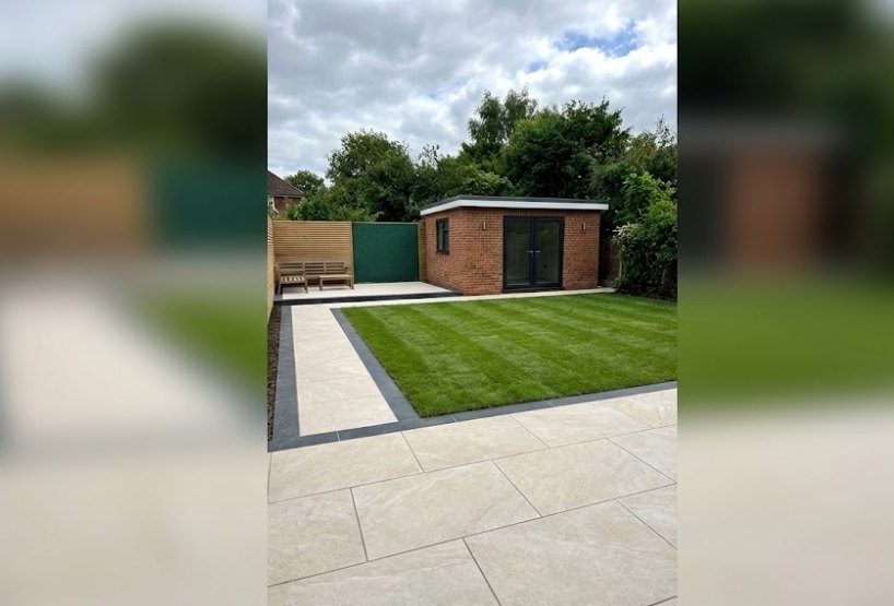 Understanding the practical advantages of non-porous porcelain surfaces in UK weather conditions