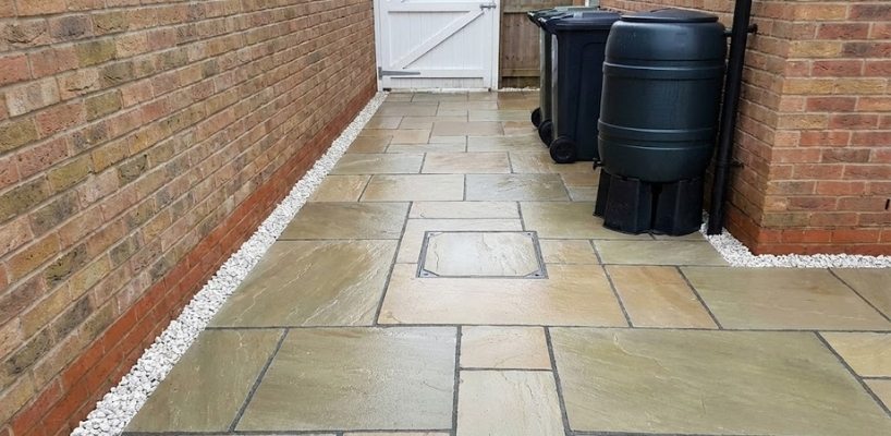 What Makes Limestone Paving the Ideal Choice for Garden Pathways