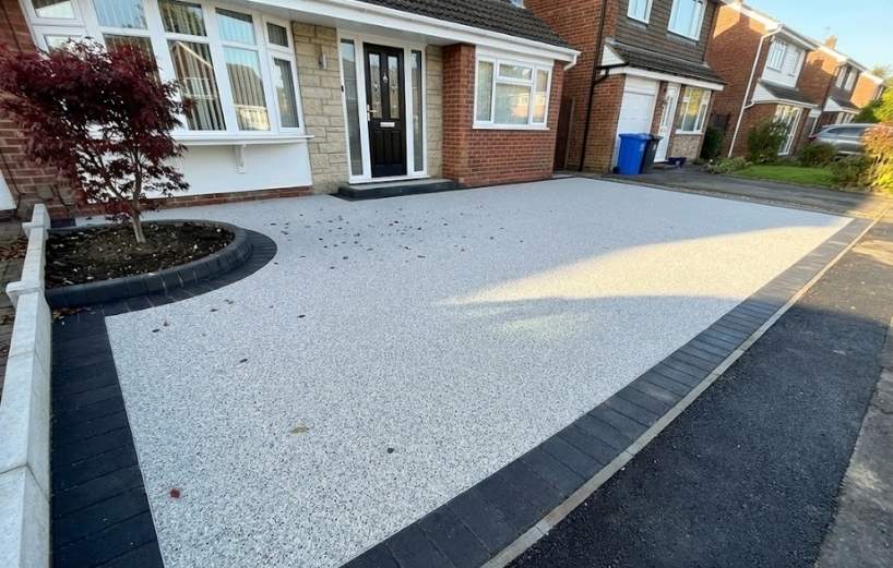 Why Domestic and Commercial Clients in Meltham Choose Terraform Driveways