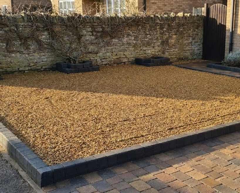 How Gravel Compares to Other Patio Surfaces Available on the Market